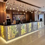 2H Hotel