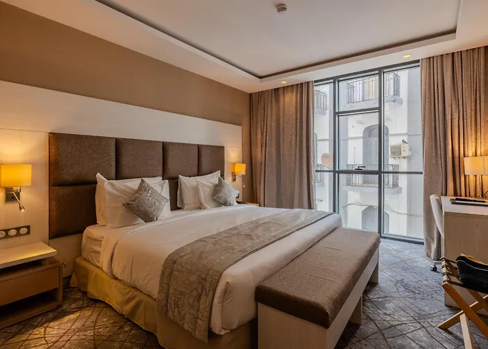 2H Hotel