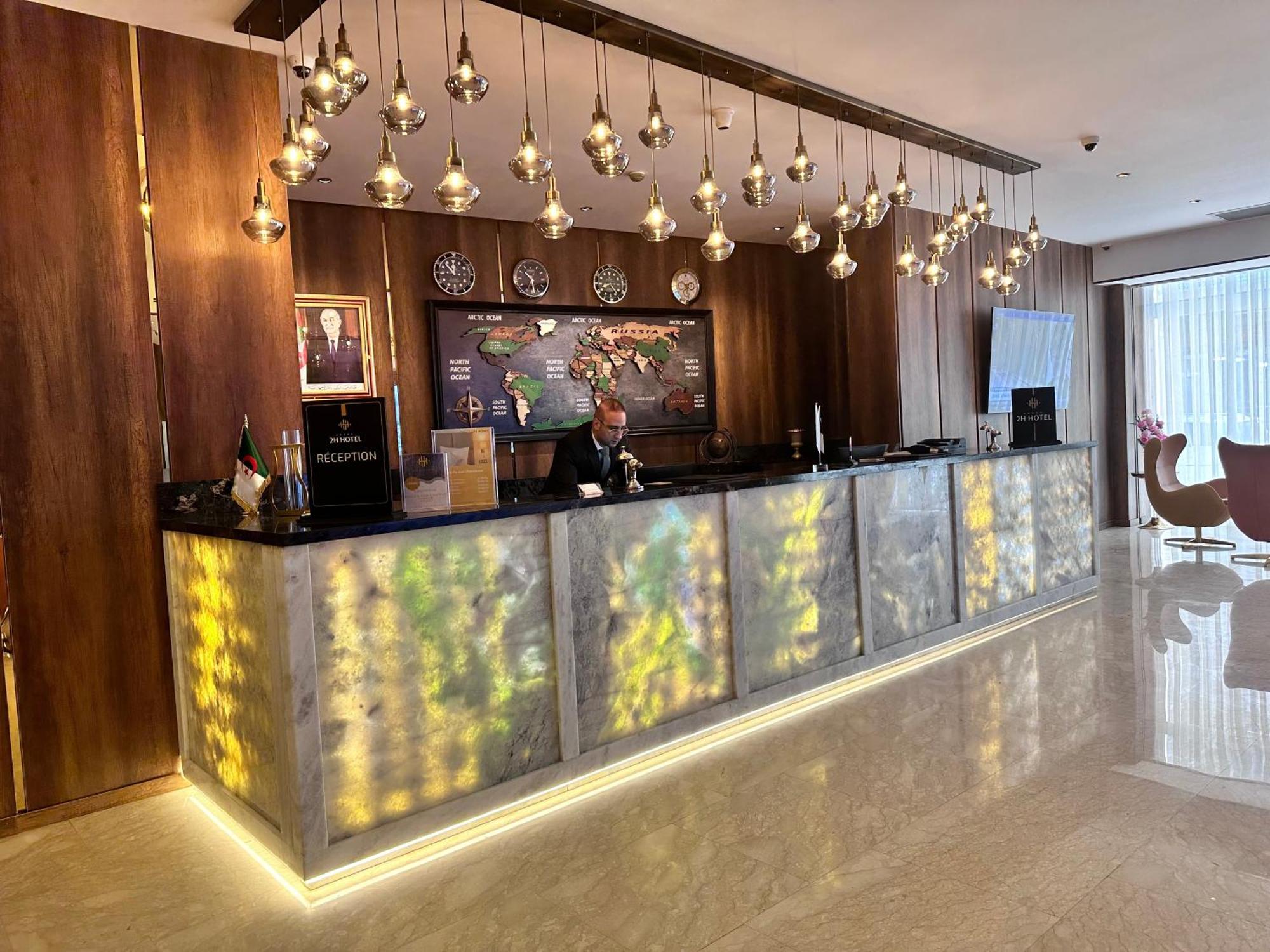 2h Hotel 5*